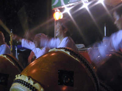 太鼓保存会の皆さんは今年も八坂祭りや納涼祭を掛け持ち出演したようだ